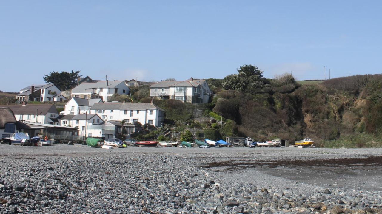 The Five Pilchards Inn Helston Kültér fotó
